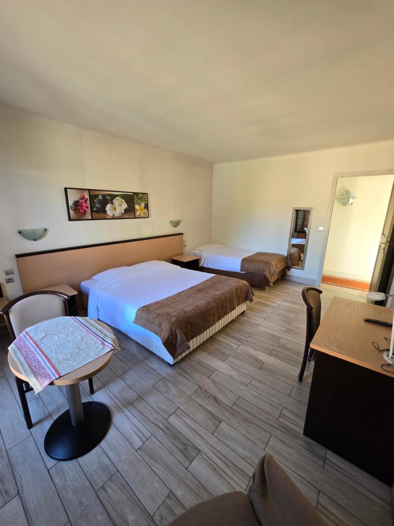 Auberge Les Aromes Grasse Dış mekan fotoğraf